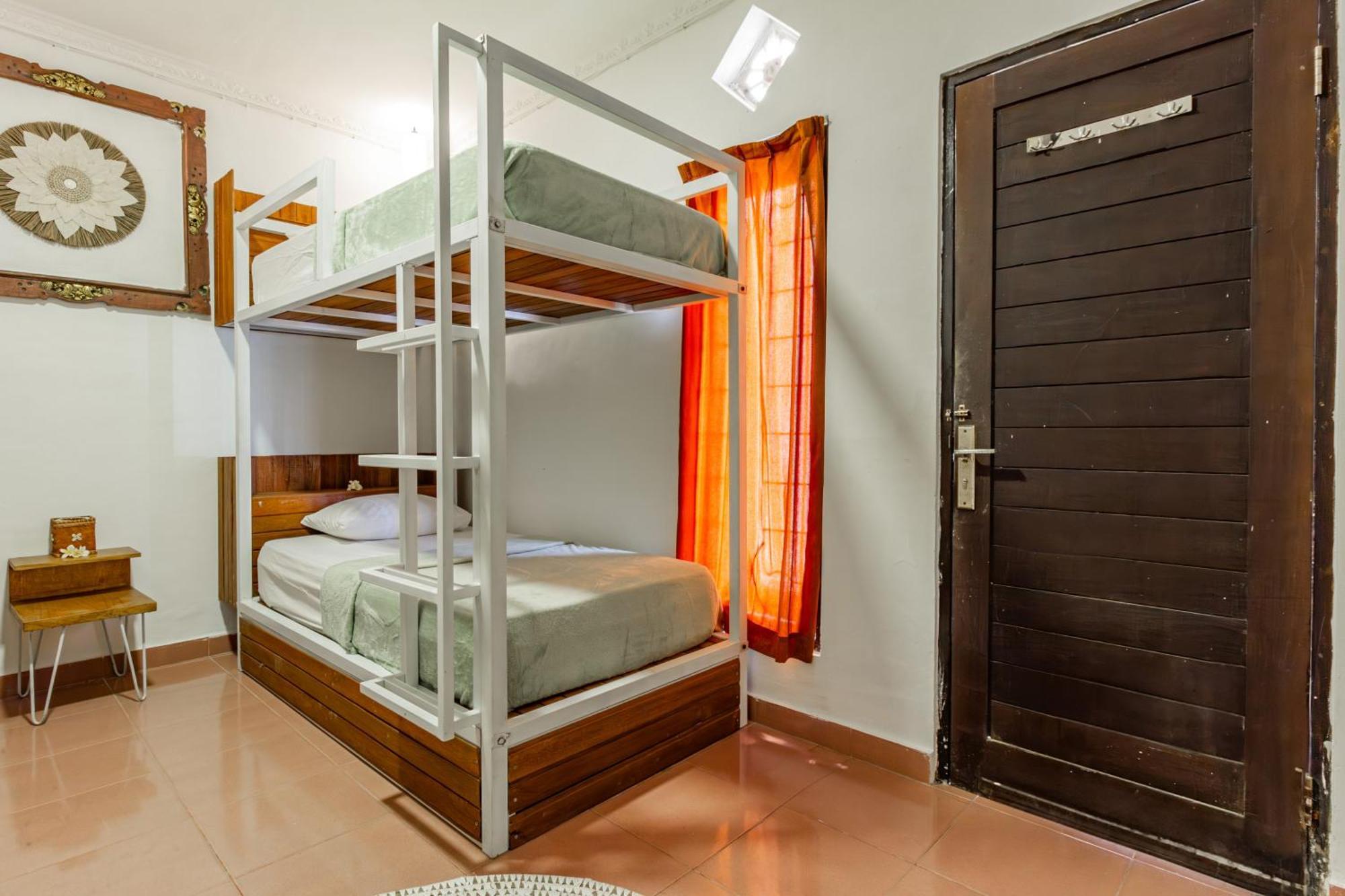 Capital O 93944 Geweka Homestay Jimbaran  Luaran gambar